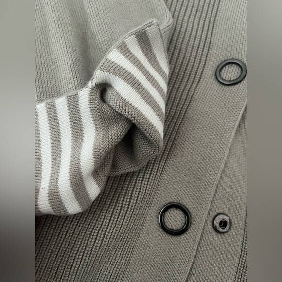 Olsen Grey Olive Knit Cardigan Size XL - Picture 3 of 7